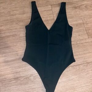 Aritizia Babaton Bodysuit